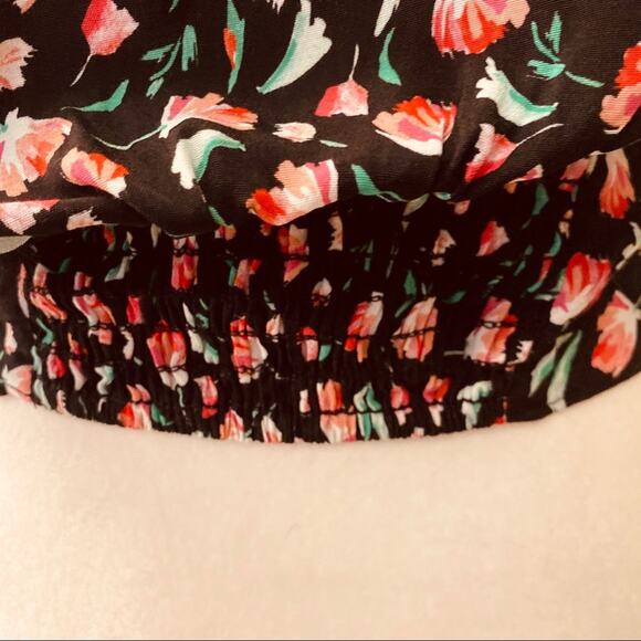 Blue Life Asher Front Tie Crop Top, Size Small - Picture 6 of 9